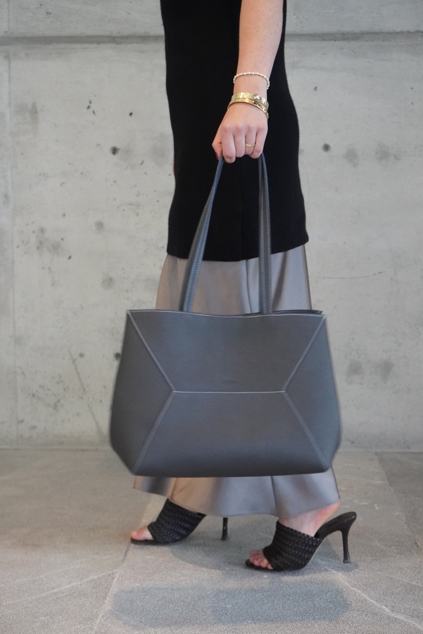 Trazzo Tote Bag Carbon
